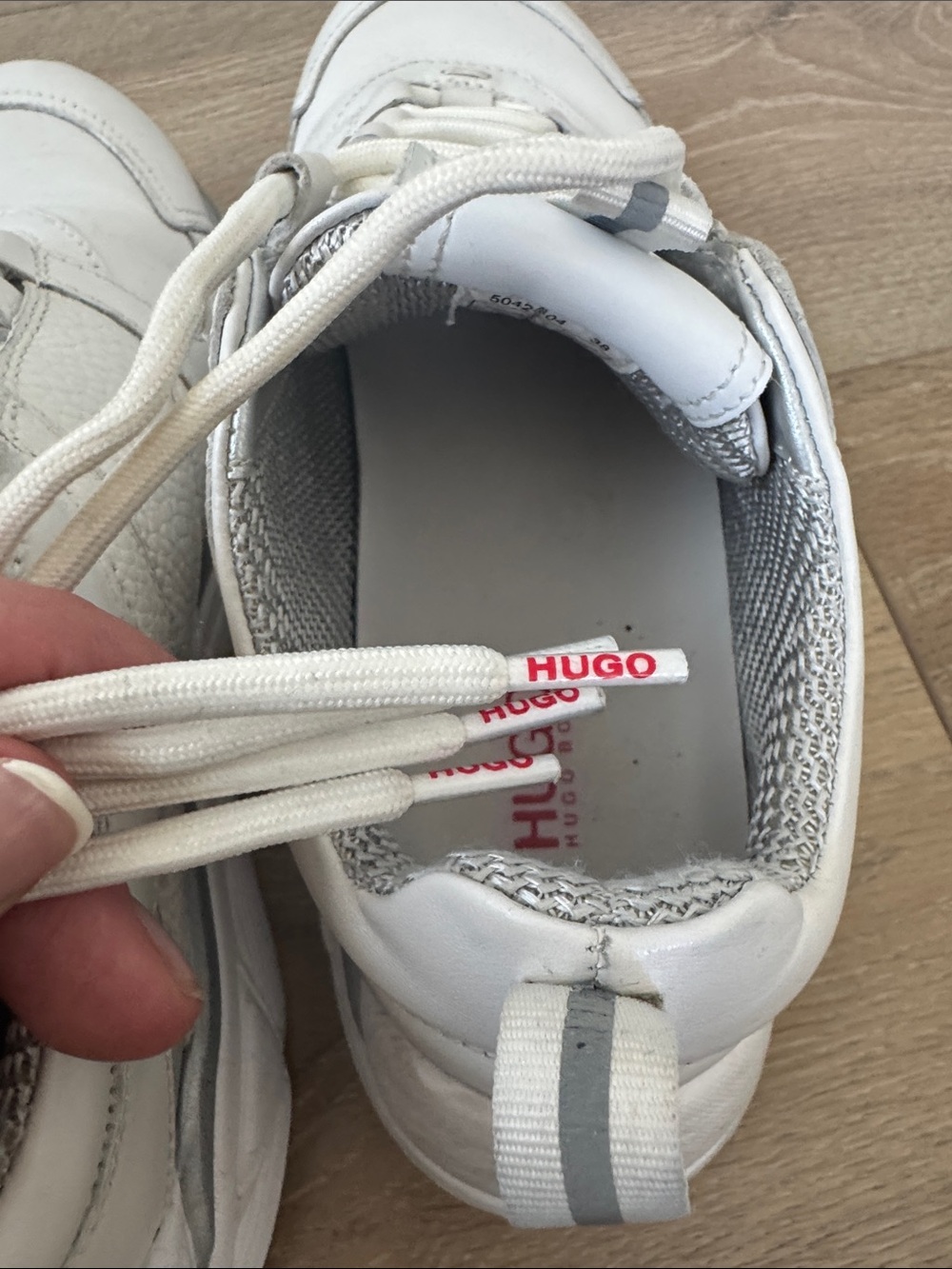 HUGO White Leather Casual Sneakers - Picture 6 of 7